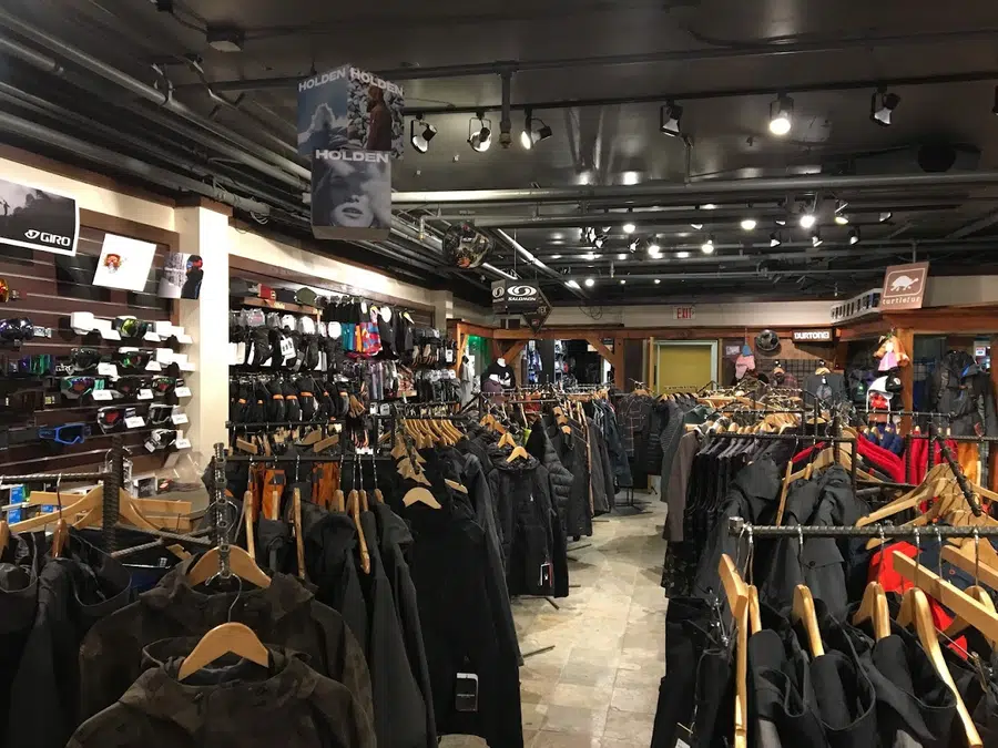 Aloha Ski & Snowboard - Upper Main Street